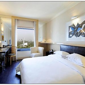 Deluxe Room Park View