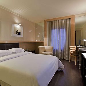 Superior Room One Queen Bed City View